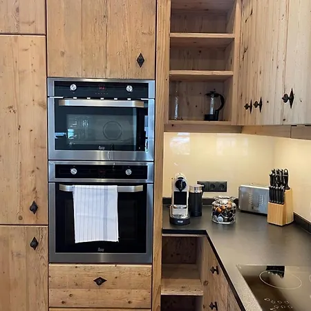 Entire Spa Chalet With Jacuzzi And Sauna Apartamento *
