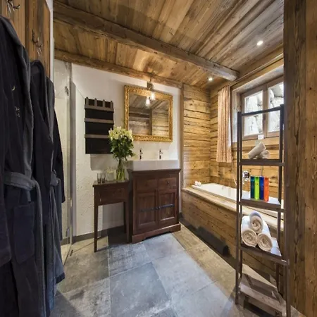 Entire Spa Chalet With Jacuzzi And Sauna 公寓 *